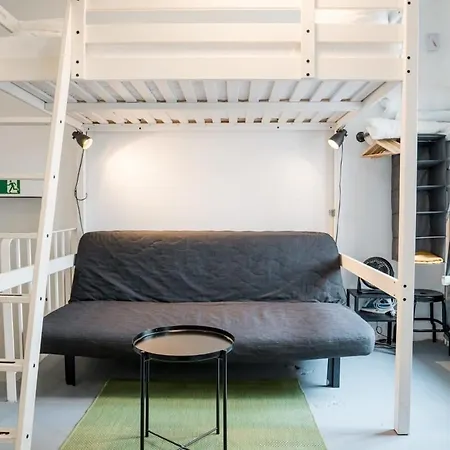 Shabby Chic Self Checkin Free Street Parking Apartman