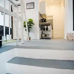 Shabby Chic Self Checkin Free Street Parking *