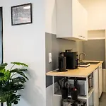 Shabby Chic Self Checkin Free Street Parking