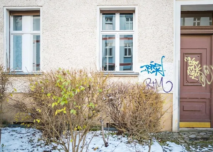 Shabby Chic Self Checkin Free Street Parking *